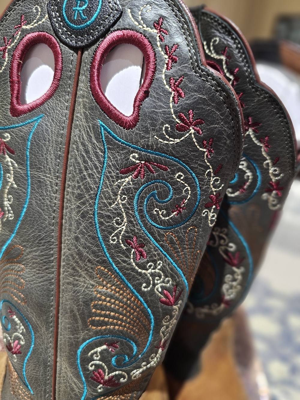 Tony Lama Women's 'Pecan Milled Buffalo' Western Boots - Picture 6 of 10